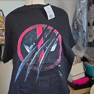 Men's Wolverine and Deadpool SIZE S